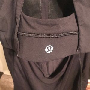 Lululemon workout top